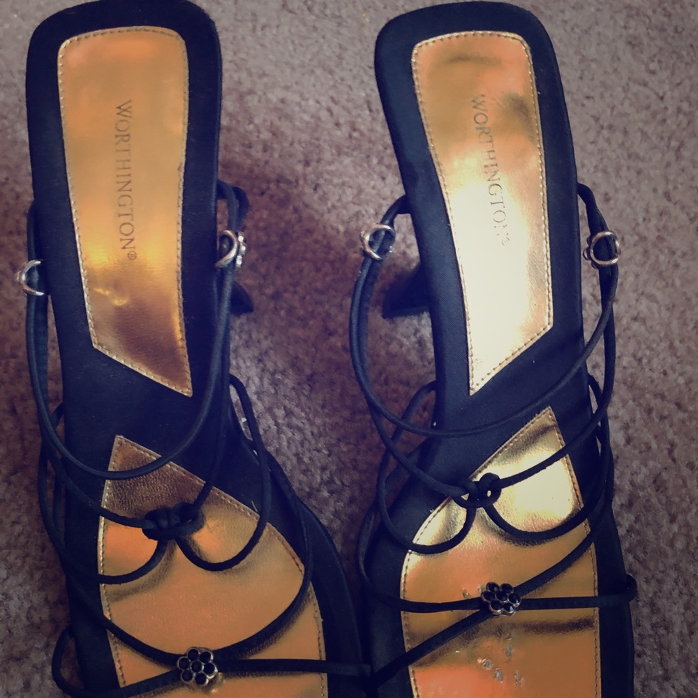 Women Worthington shoes